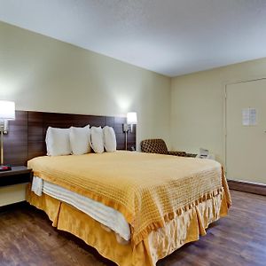 Single Room Smoking